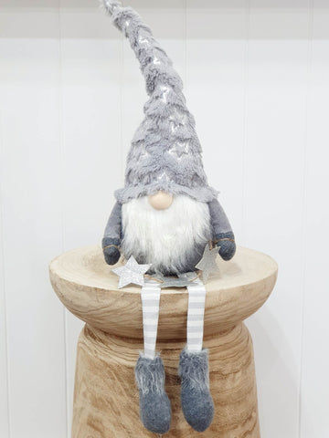 Gnome w Garland Fabric - Grey XX9298